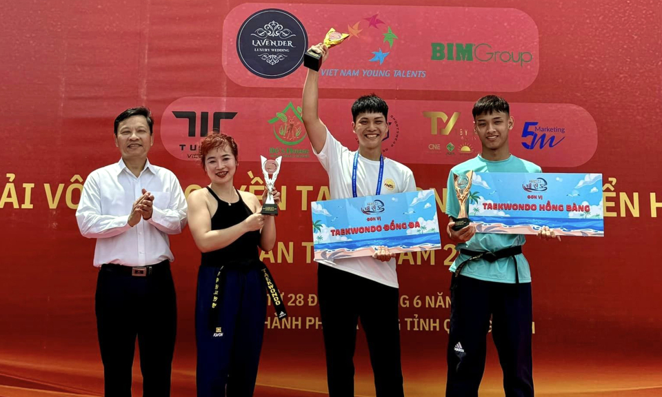 Trao 115 bộ huy chương tại Giải vô địch quyền Taekwondo bãi biển Hạ Long 2024 