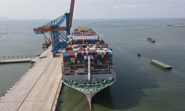 Việt Nam’s ports prepare to welcome largest container ships