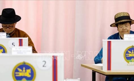 Bầu cử Quốc hội Mông Cổ: Đảng cầm quyền giành đa số