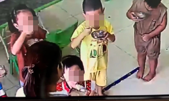 Ninh Bình: Cô giáo bị đình chỉ dạy vì ép trẻ ăn