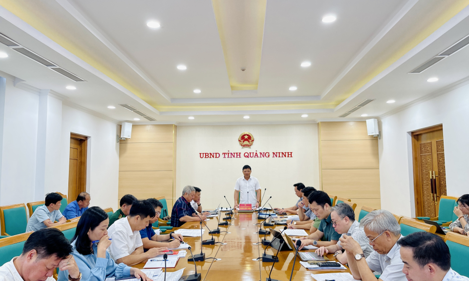 UBND tỉnh nghe báo cáo về công tác triển khai xây dựng Đề án Phát triển bền vững kinh tế thủy sản tỉnh Quảng Ninh đến năm 2030, tầm nhìn đến năm 2050