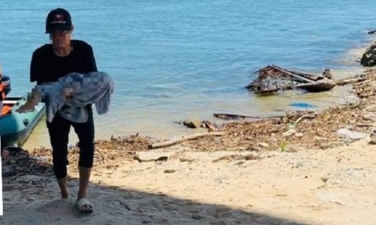 Tìm thấy thi thể cháu bé 1 tuổi trong vụ cha ôm con nhảy cầu ở Quảng Nam