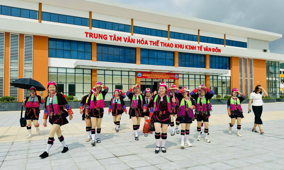 Đồng thuận cao, thi đua giỏi, về đích sớm