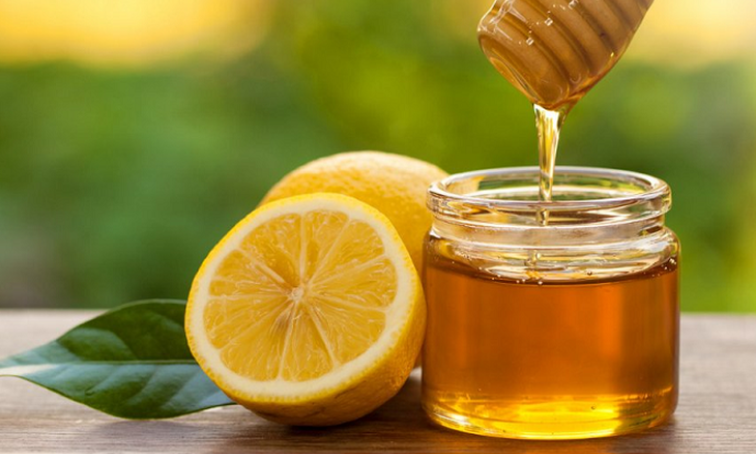 Uống mật ong pha nước ấm buổi sáng rất tốt nhưng cần tránh sai lầm này