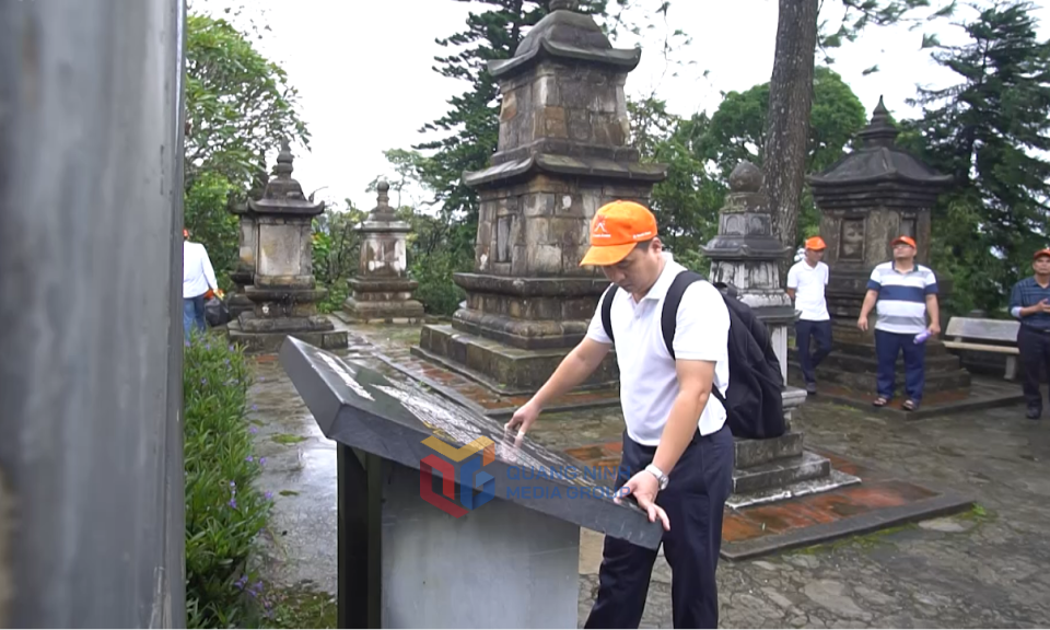 Hoa Yen Pagoda -  The heart of Yen Tu