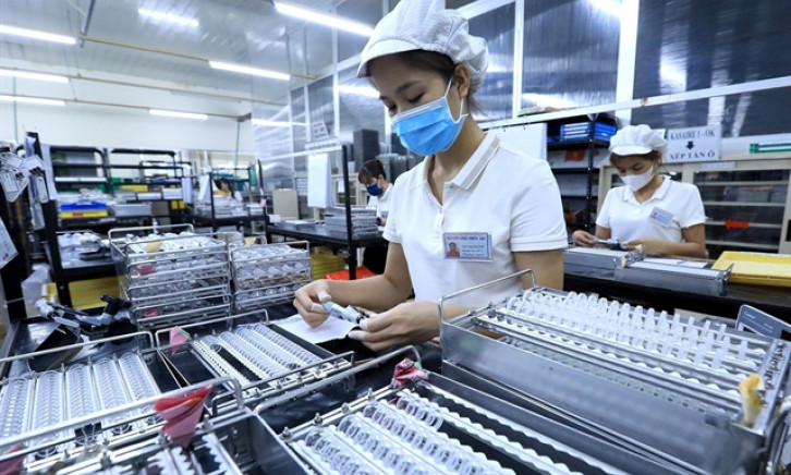 Việt Nam expects FDI to hit $40b in 2024, pushing GDP growth up