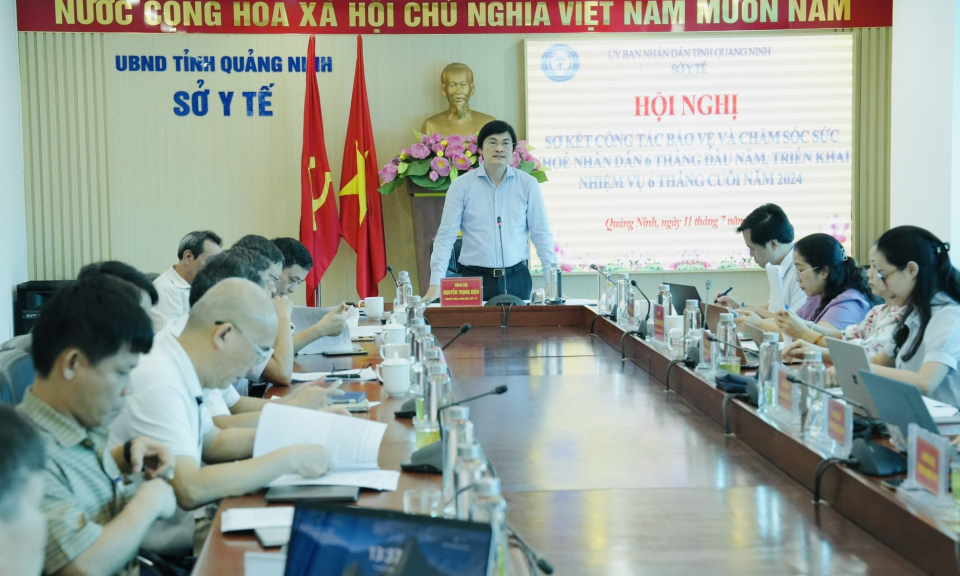 Tiếp tục tập trung nâng cao chất lượng công tác y tế trên địa bàn