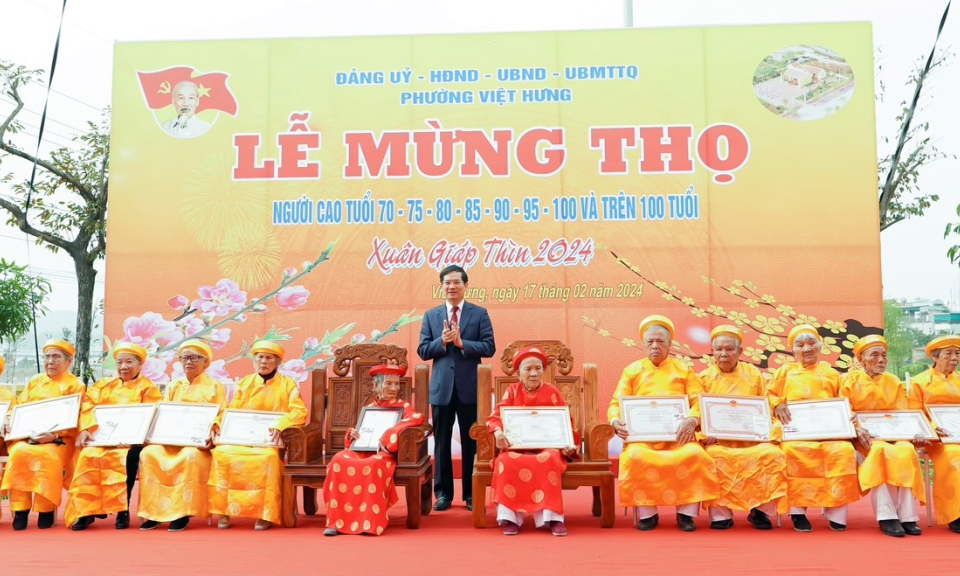 Tuổi cao - Gương sáng
