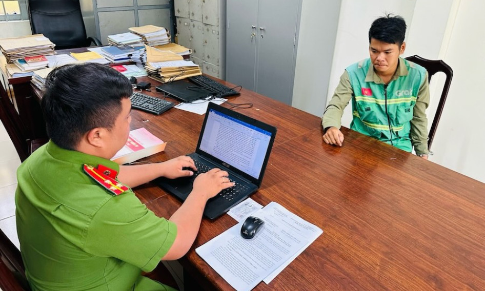 Bắt đối tượng chạy xe ôm công nghệ cướp giật dây chuyền