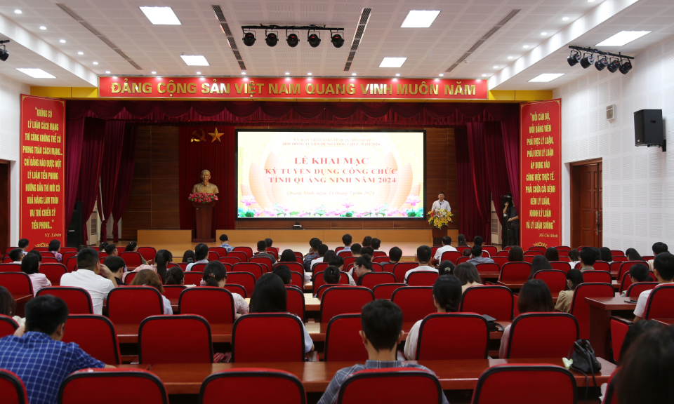 Khai mạc kỳ thi tuyển dụng công chức tỉnh Quảng Ninh năm 2024