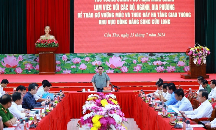 Making all efforts to complete Mekong Delta's expressways ahead of schedule: PM