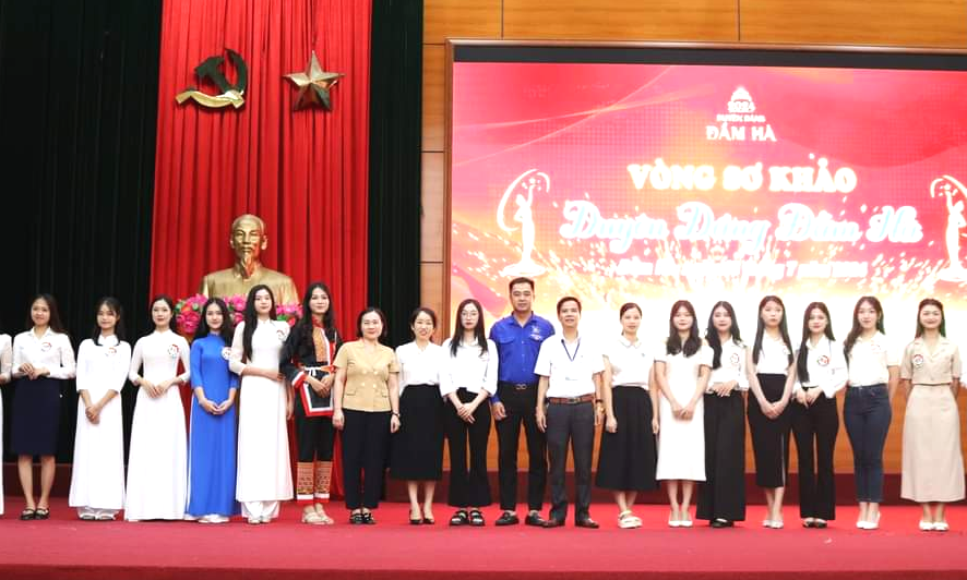 Ngày 4/8, diễn ra Chung kết trao giải Hội thi Duyên dáng Đầm Hà lần thứ III năm 2024 