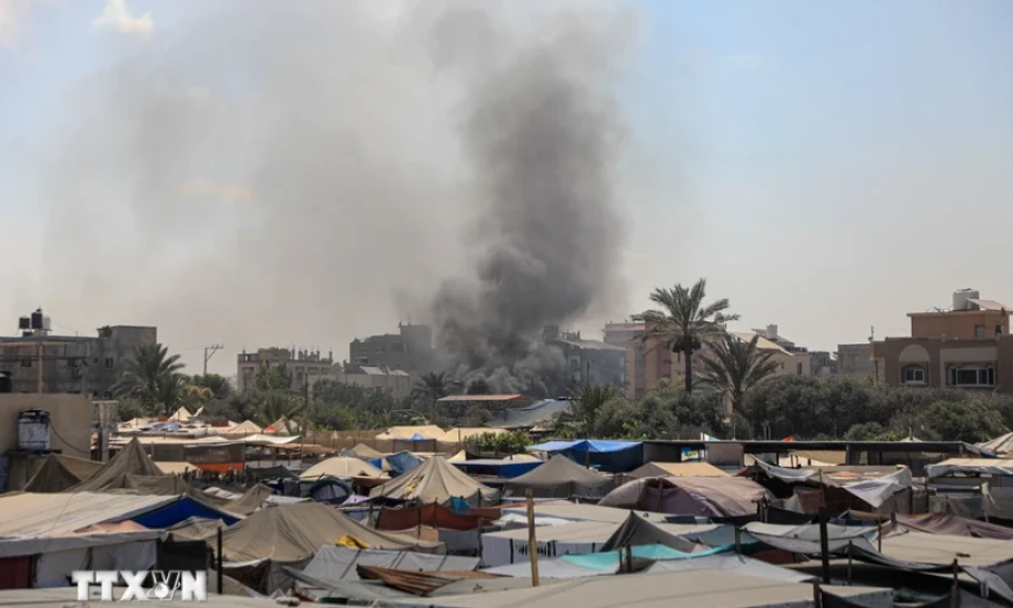 Quân đội Israel tiến hành một loạt đợt tấn công vào Dải Gaza