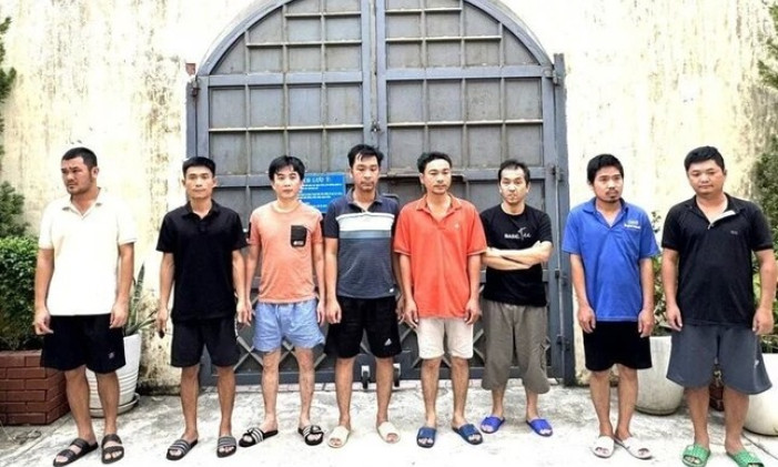 Phá đường dây cá độ bóng đá giao dịch 10 tỷ mỗi tháng