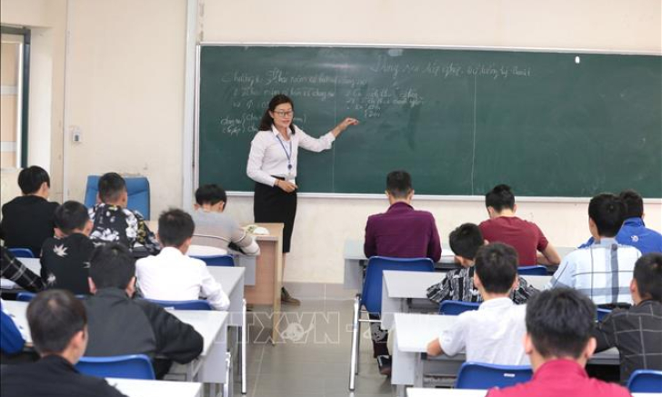Điều kiện xét thăng hạng giáo viên THCS công tác 5 năm