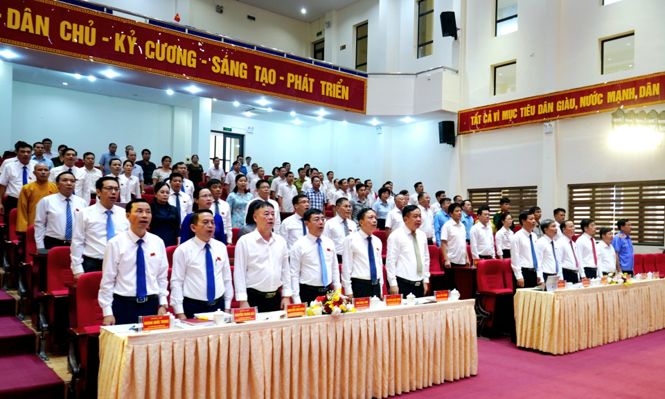HĐND thành phố Uông Bí khóa XX, nhiệm kỳ 2021 - 2026 tổ chức kỳ họp thứ 18