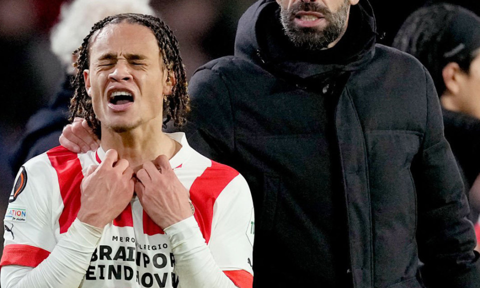 MU cùng Bayern Munich chạy đua ký Xavi Simons