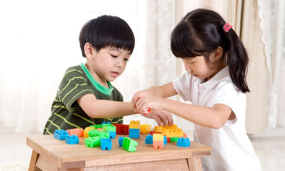Lý do cha mẹ nên khuyến khích con vui chơi