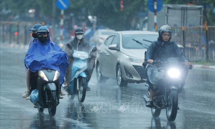 Mưa lớn ở Bắc Bộ và Thanh Hóa giảm dần từ ngày 25/7