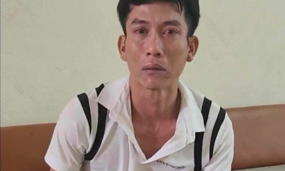 Bắt kẻ đột nhập cửa hàng trộm 26 điện thoại di động