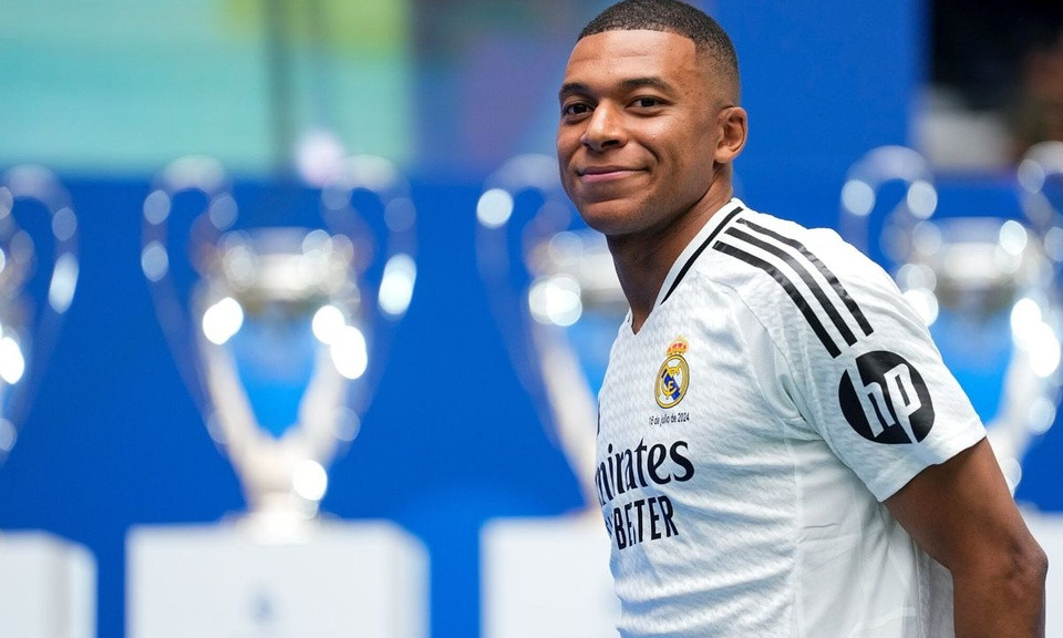 Real Madrid đạt doanh thu kỷ lục