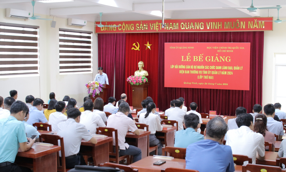 Bế giảng lớp Bồi dưỡng cán bộ dự nguồn các chức danh lãnh đạo, quản lý diện Ban Thường vụ Tỉnh ủy quản lý năm 2024