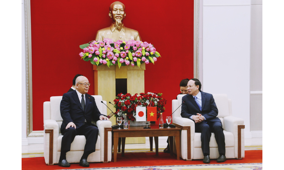Đồng chí Bí thư Tỉnh ủy tiếp xã giao Cố vấn đặc biệt Liên minh nghị sĩ hữu nghị Nhật - Việt