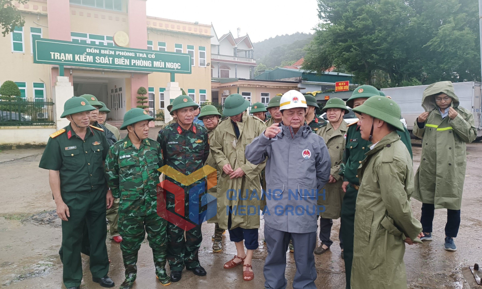 Bộ trưởng Bộ NN&PTNT Lê Minh Hoan kiểm tra công tác phòng, chống nguy cơ do hoàn lưu sau bão tại TP Móng Cái, tháng 7-2024