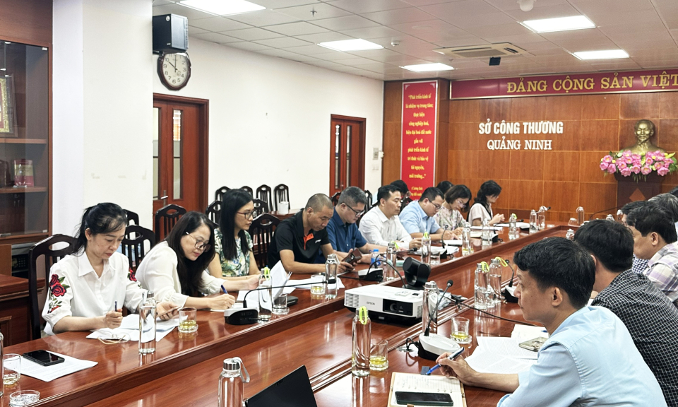 Viện Nghiên cứu Trung Quốc (Viện Hàn lâm Khoa học xã hội Việt Nam) làm việc với Sở Công Thương Quảng Ninh