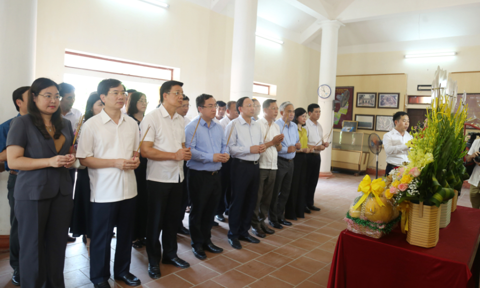 Tri ân bằng cả trái tim