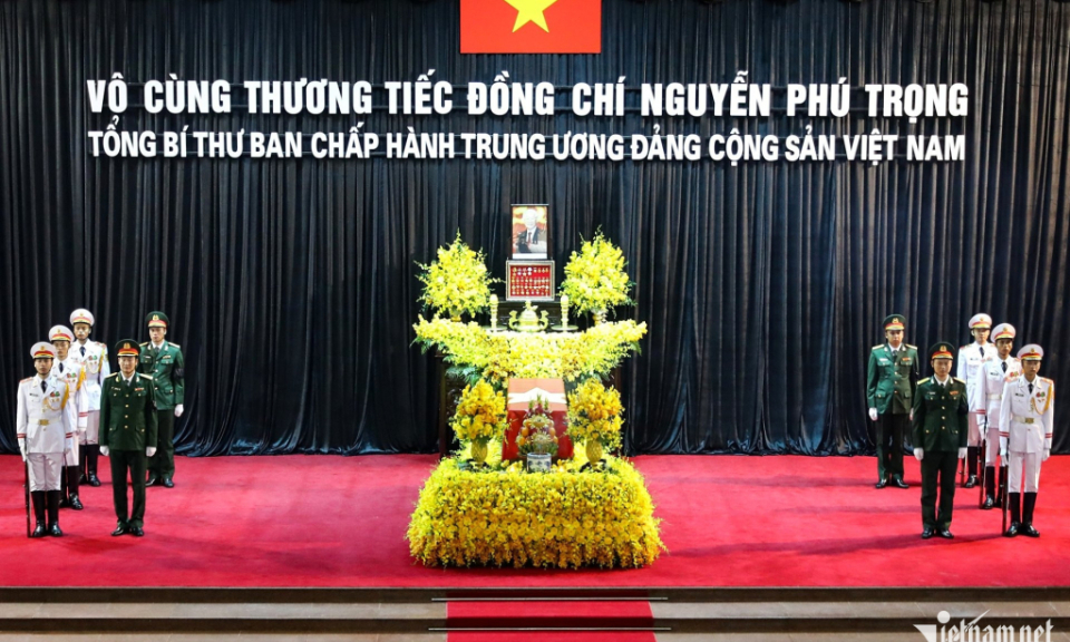 Quang Ninh delegation pays respects to Party General Secretary Nguyen Phu Trong 