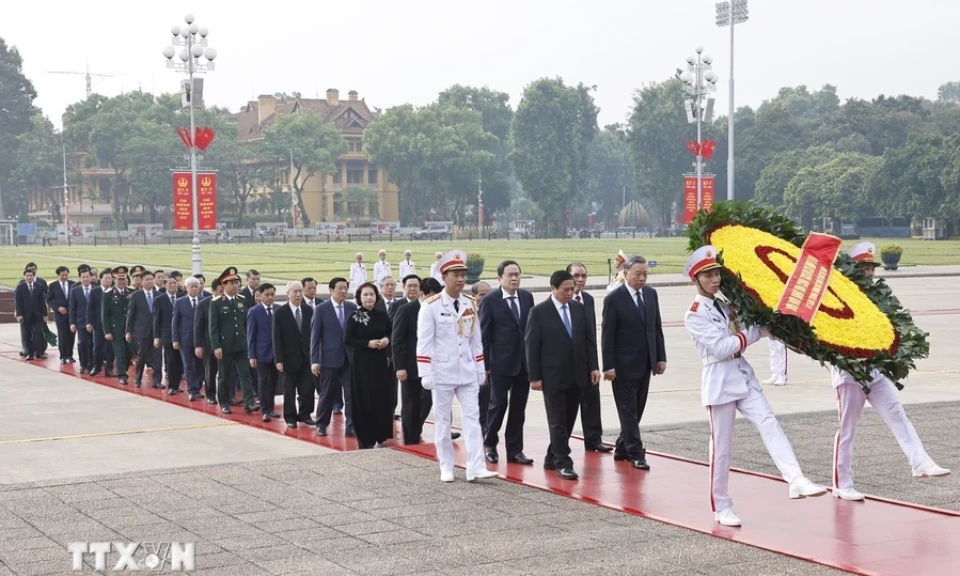 Lãnh đạo Đảng, Nhà nước viếng Chủ tịch Hồ Chí Minh và các anh hùng liệt sỹ