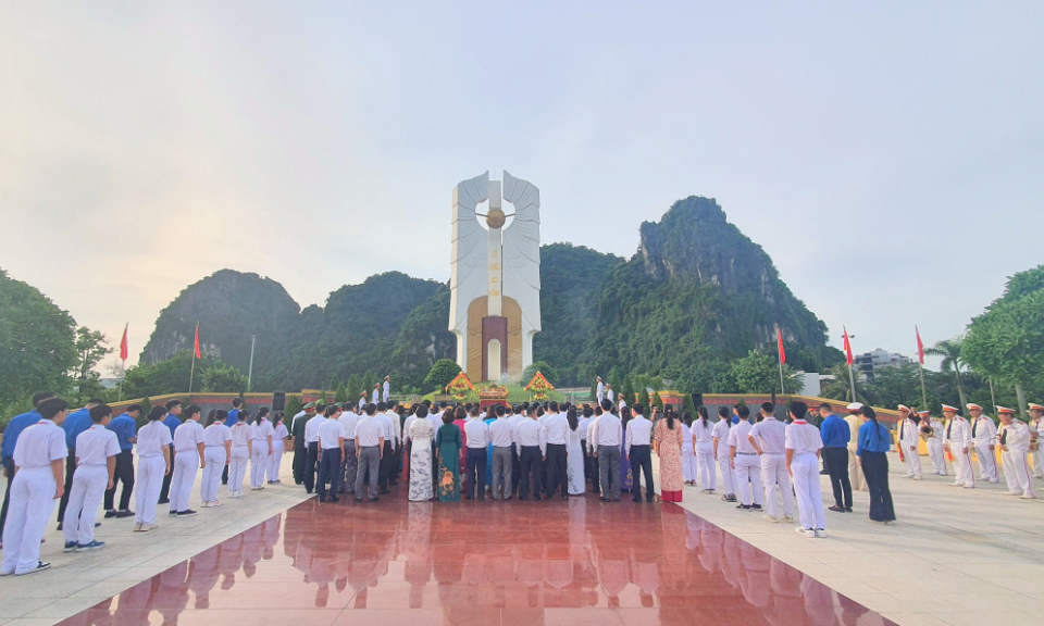 Incense offering held to commemorate Heroes and Martyrs