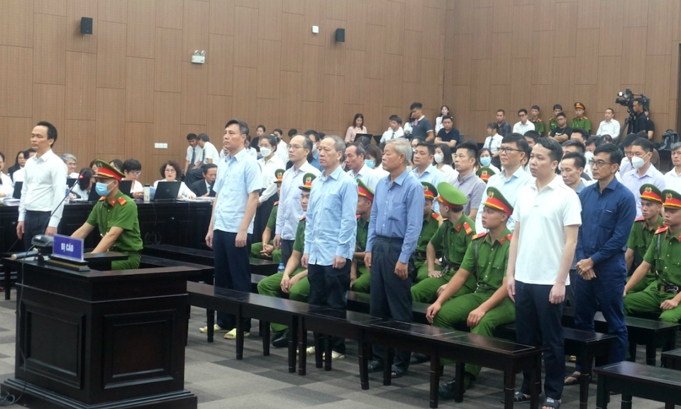 Xét xử vụ FLC: Các bị cáo khóc, xin được khoan hồng