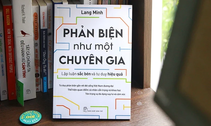 Ra mắt cuốn “Phản biện như một chuyên gia: Lập luận sắc bén và tư duy hiệu quả”
