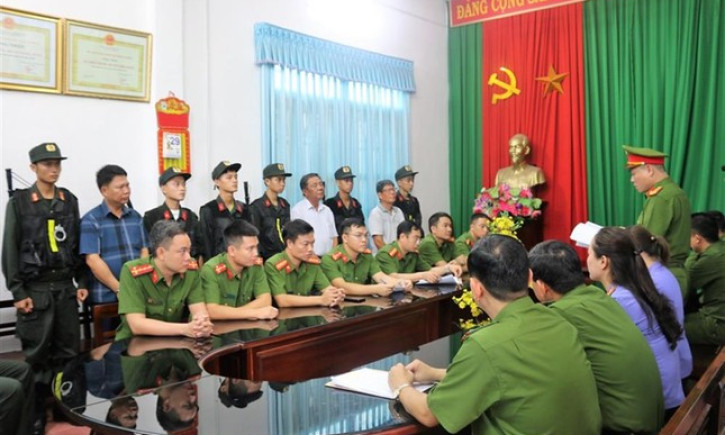 Bắt ba cựu chủ tịch xã ở Nam Định có hành vi lợi dụng chức vụ