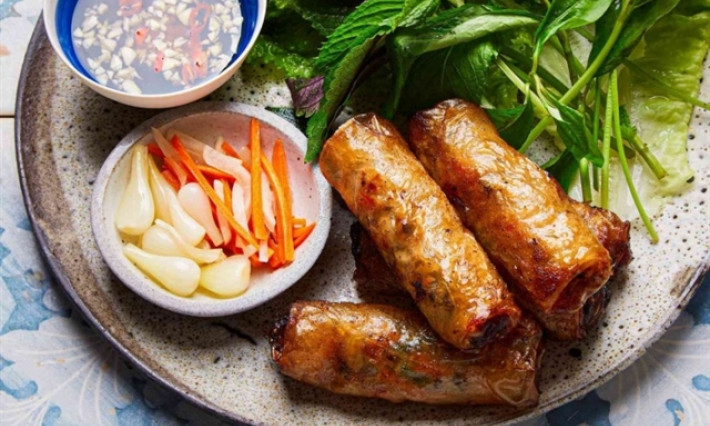 Sugarcane shrimp paste, spring roll selected among top 100 tastiest dishes in the world