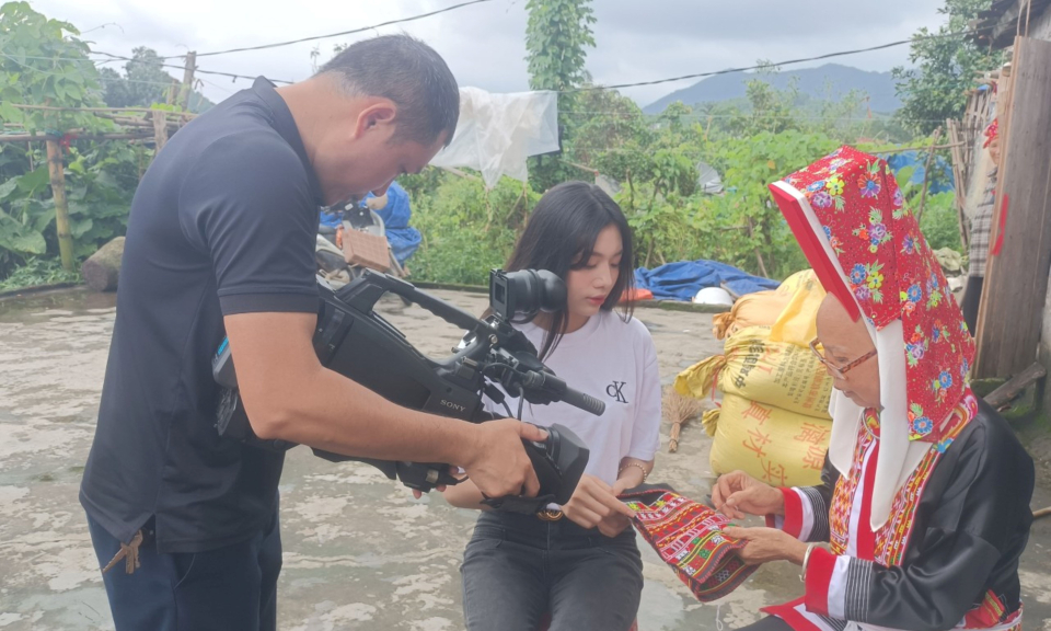 Duyên dáng Đầm Hà