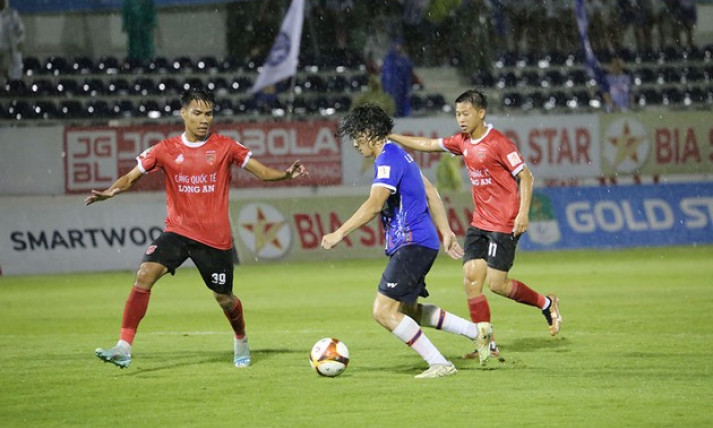 Loạt CLB có nguy cơ bỏ giải, bóng đá Việt Nam lao đao
