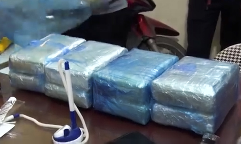 Bắt đối tượng chở 7kg ma túy đi tiêu thụ ở Thái Nguyên