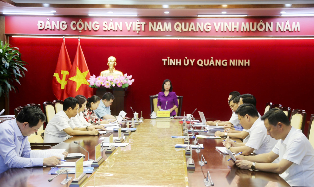 Đồng chí Trịnh Thị Minh Thanh, Phó Bí thư Thường trực Tỉnh ủy, chủ trì và kết luận hội nghị.