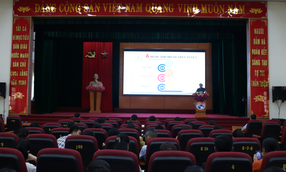 Đầm Hà: Tập huấn về giải quyết thủ tục hành chính trên môi trường điện tử