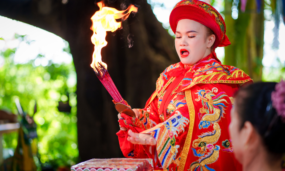 Diễn xướng Then và diễn xướng hầu Mẫu