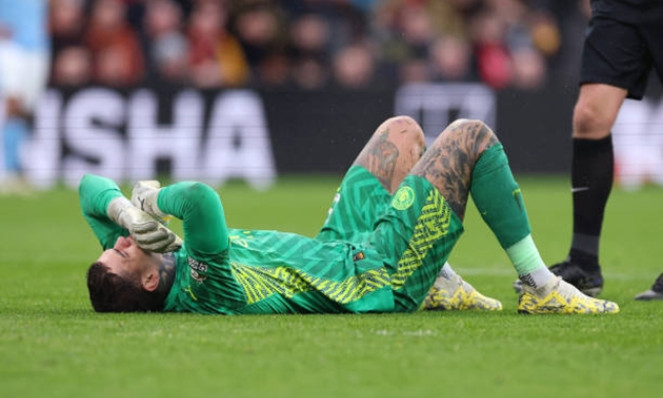 Bóng ma chấn thương phủ bóng derby Manchester