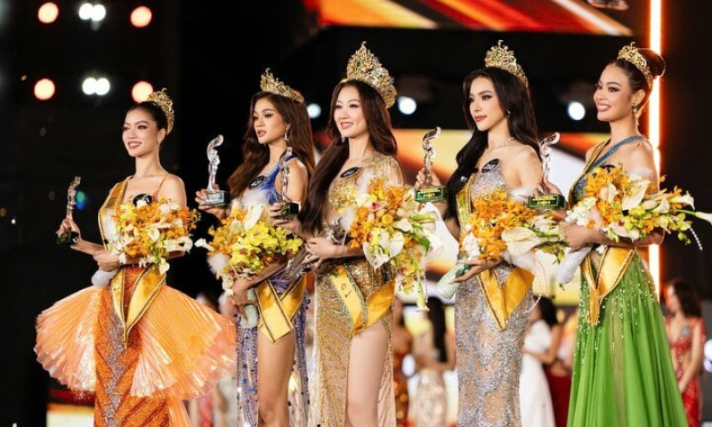 Chỉ sau 2 tối, Việt Nam có thêm 3 Hoa hậu và 13 Á hậu