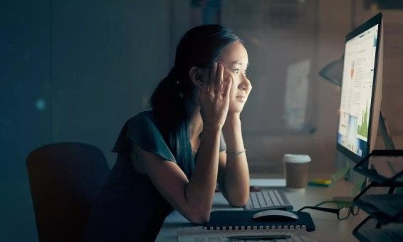 Những thói quen gây hại cho mắt