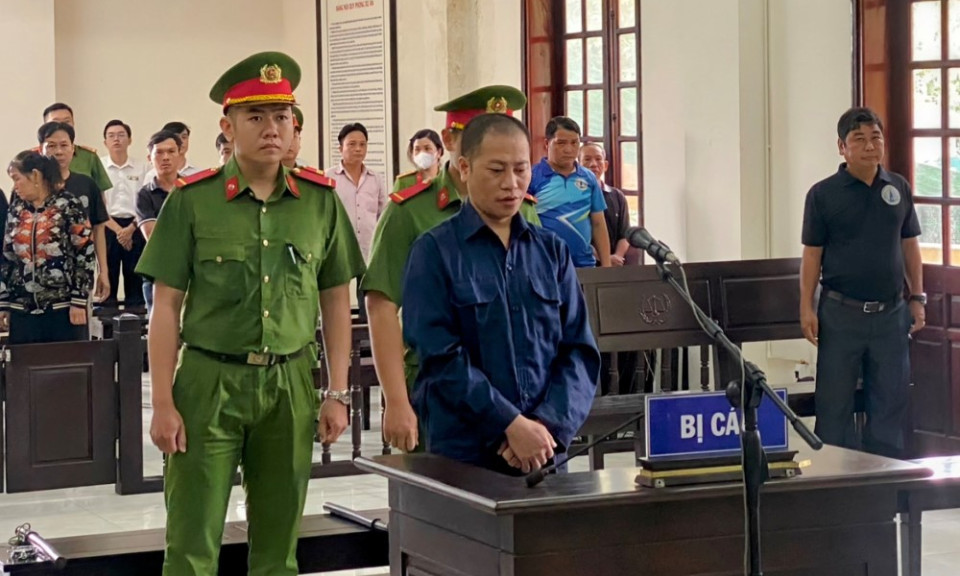 Người xưng 'đại đức Thích Tâm Phúc' bị phạt 8 năm tù