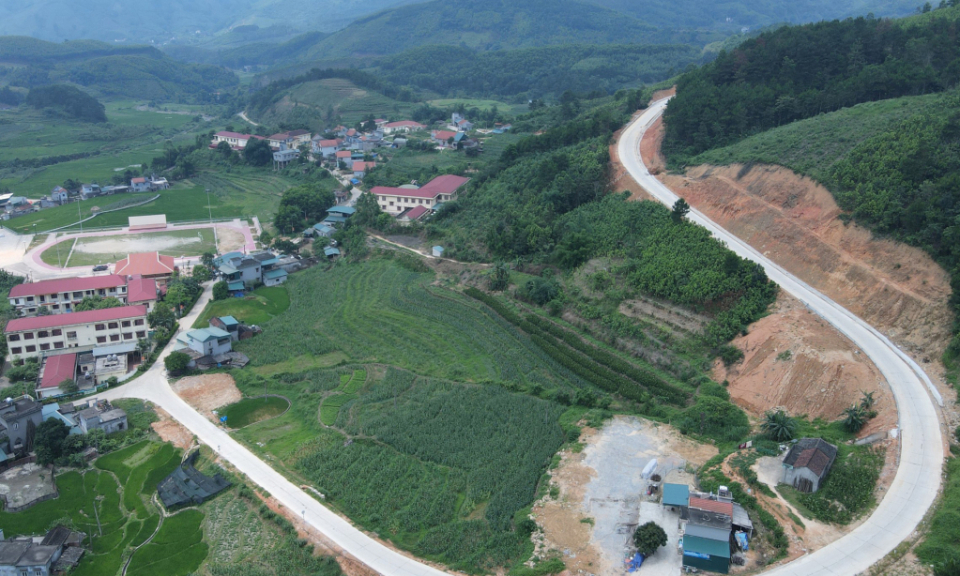 Quan tâm phát triển vùng DTTS, miền núi, biên giới, hải đảo