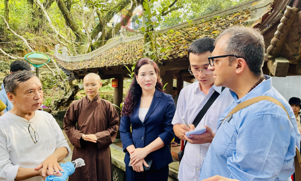 Chuyên gia của Hội đồng Di tích và Di chỉ quốc tế (ICOMOS) thẩm định thực địa tại Khu di tích và danh thắng Yên Tử