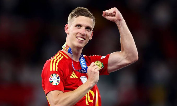Số áo bất ngờ của Dani Olmo tại Barcelona